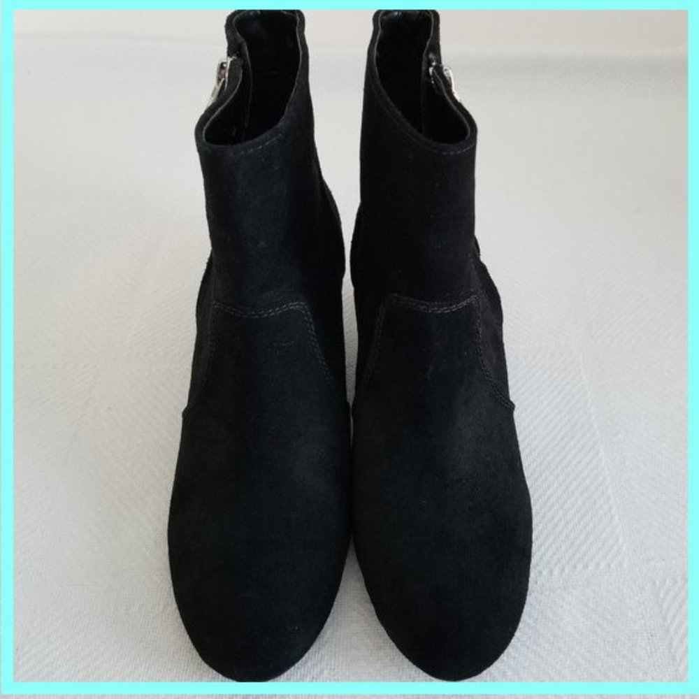 Antonio Melani "Terena" Black Suede Boots Size 7